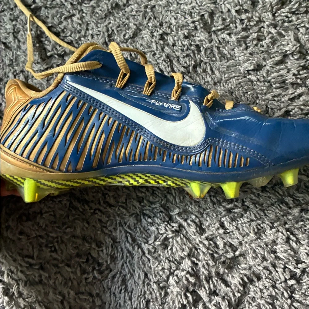 Blue and Tan Nike carbon cleats - Picture 4 of 4